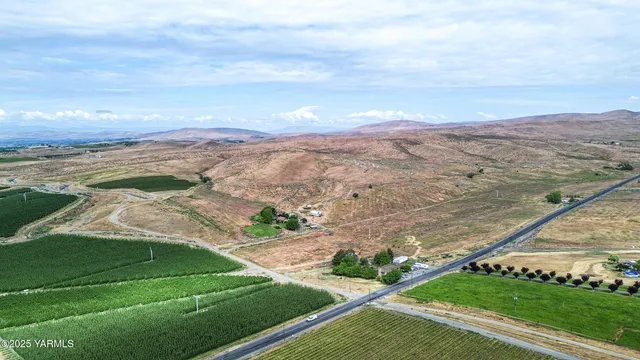 $990,000 | Nka Cheyne Road, Zillah, WA 98953