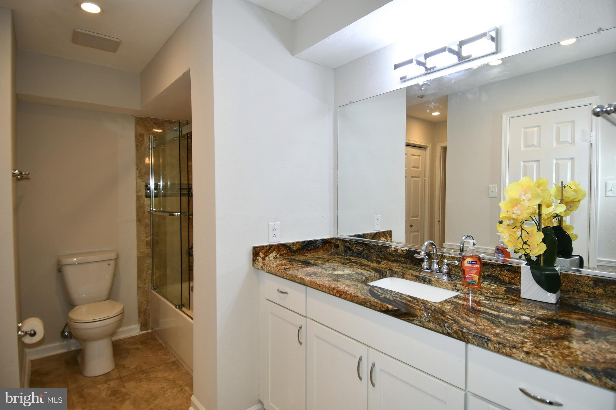 3315 Wyndham Circle, Unit 1223 Alexandria, VA 22302 - Photo 23 of 47