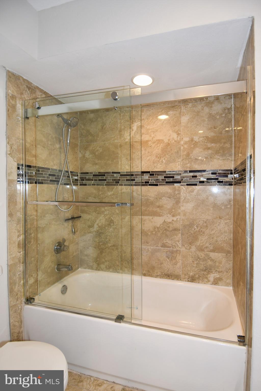 3315 Wyndham Circle, Unit 1223 Alexandria, VA 22302 - Photo 26 of 47