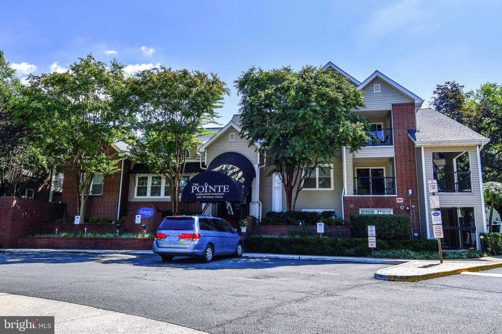 3315 Wyndham Circle, Unit 1223 Alexandria, VA 22302 - Photo 32 of 47