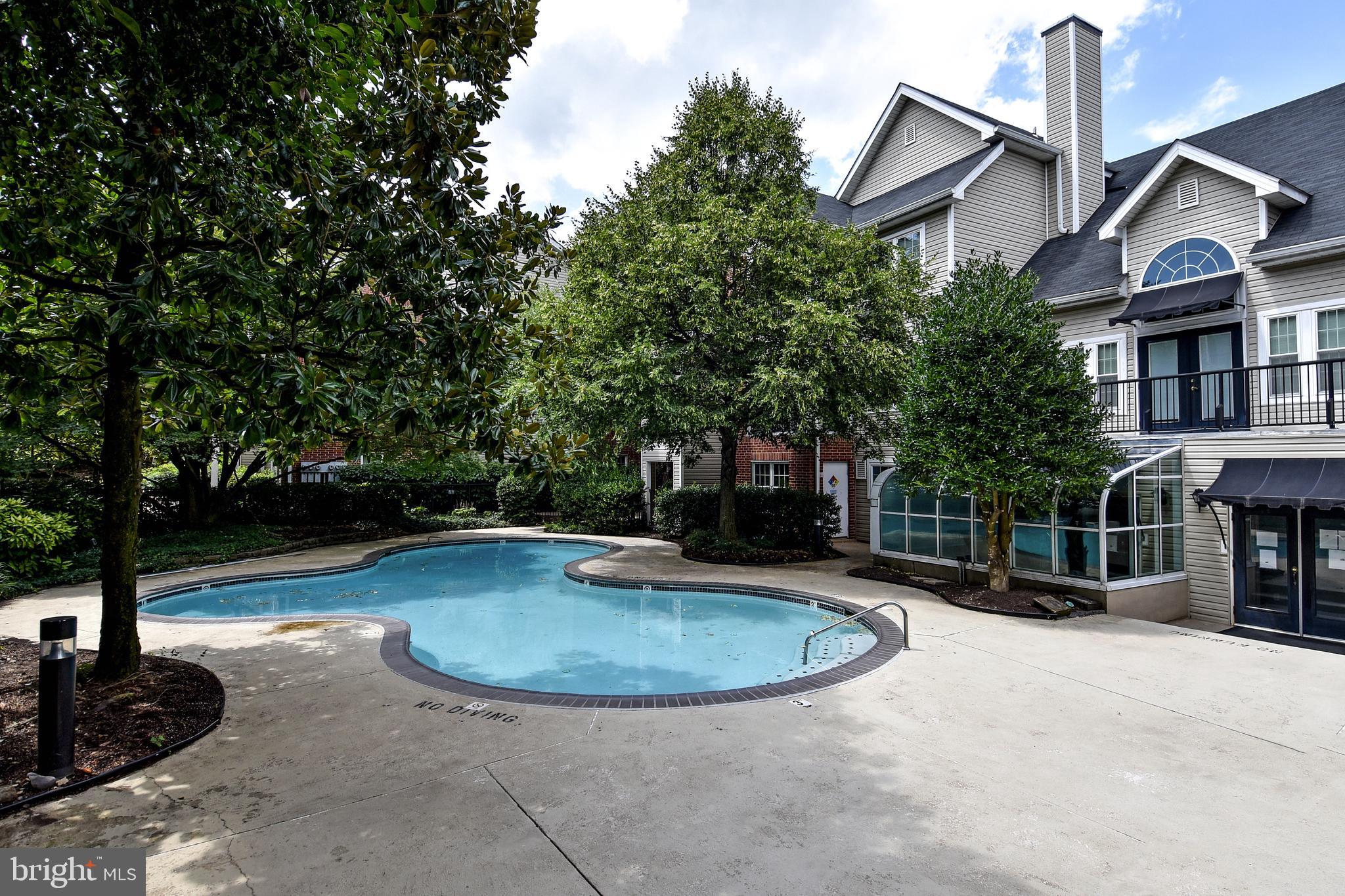 3315 Wyndham Circle, Unit 1223 Alexandria, VA 22302 - Photo 33 of 47