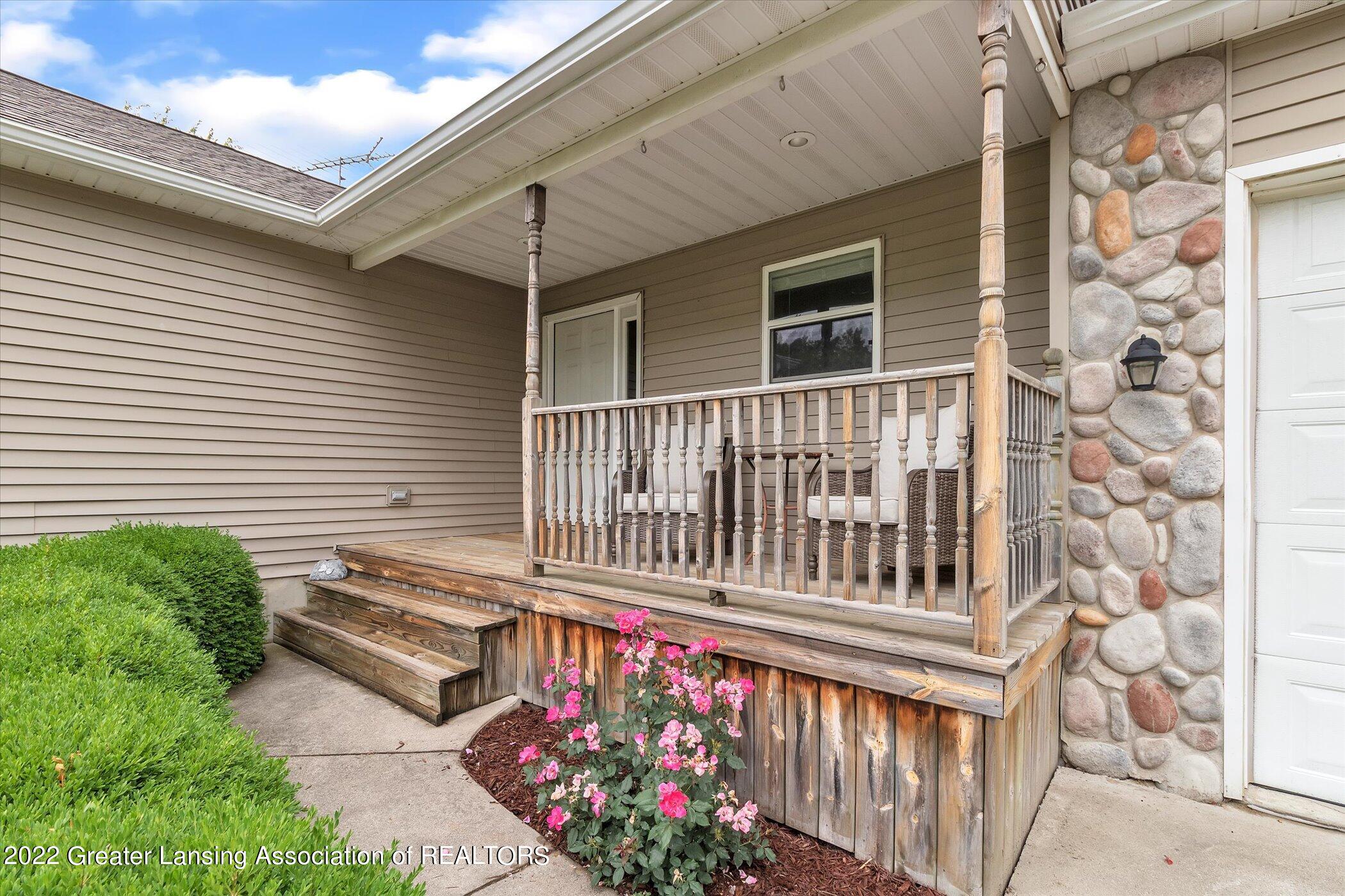 993 North Kane Road Webberville, MI 48892 - Photo 6 of 54 05-993-N-kane-Rd-WindowStill-Real-Estate