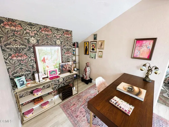 $2,395,000 | 999 Waterbury Lane, Ventura, CA 93001