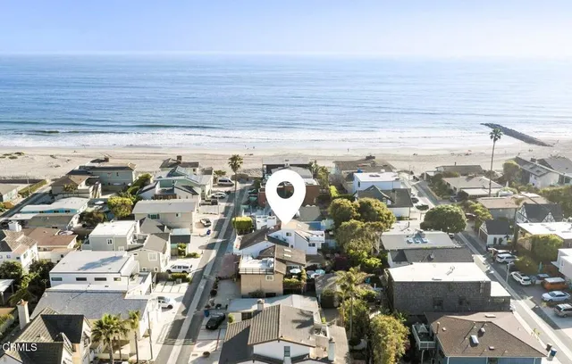 $2,395,000 | 999 Waterbury Lane, Ventura, CA 93001