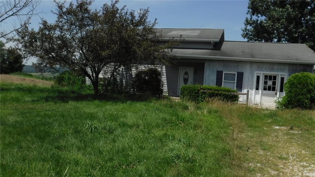 7587 East Sylvania Road Bloomfield, IN 47424 - Photo 2 of 2