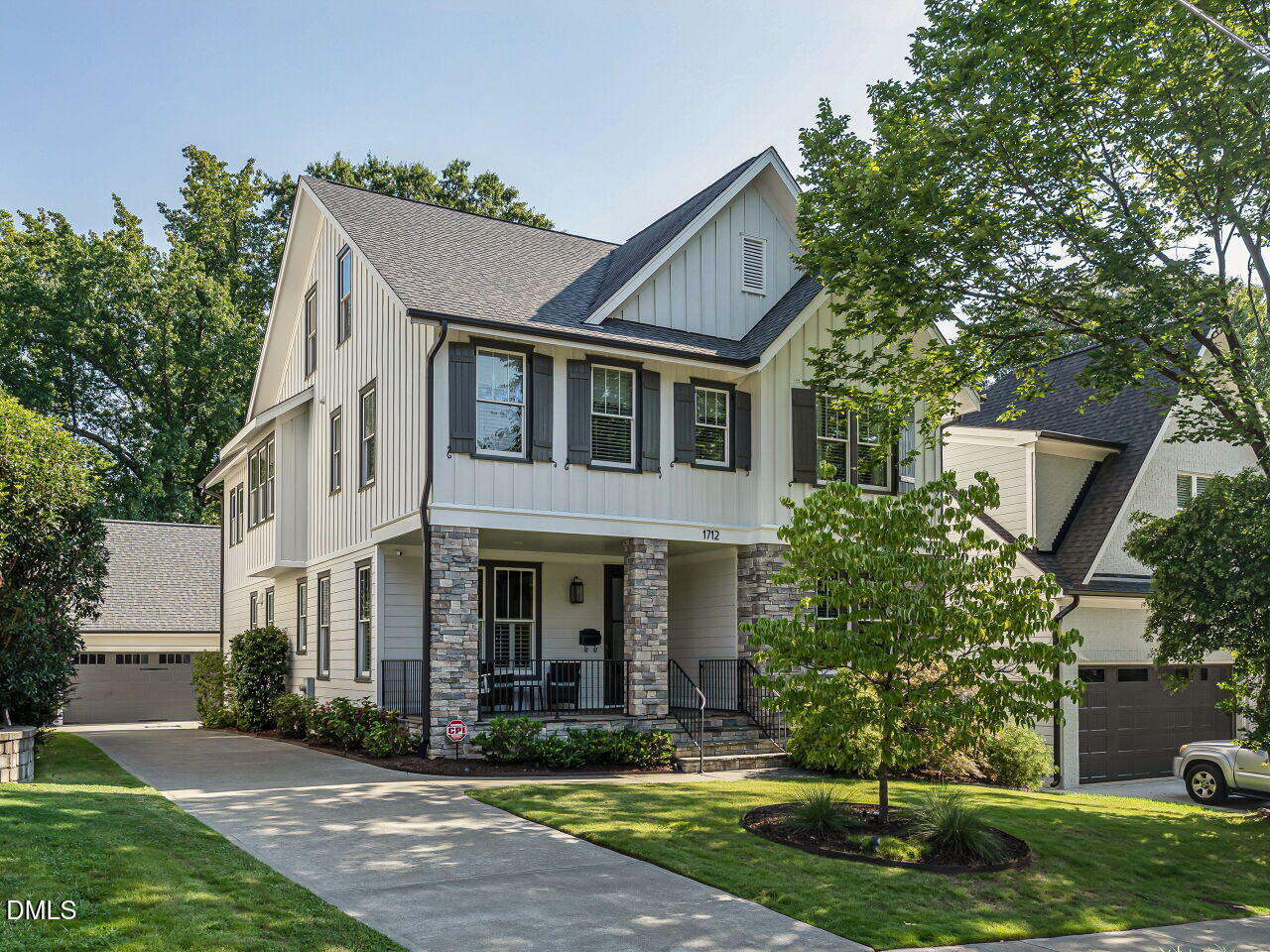 1712 Bickett Boulevard Raleigh, NC 27608 - Photo 2 of 40 002-1280x960-front