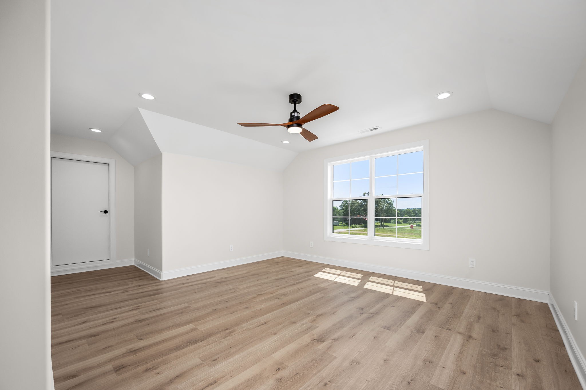 6918 Shelbyville Road Morrison, TN 37357 - Photo 35 of 46