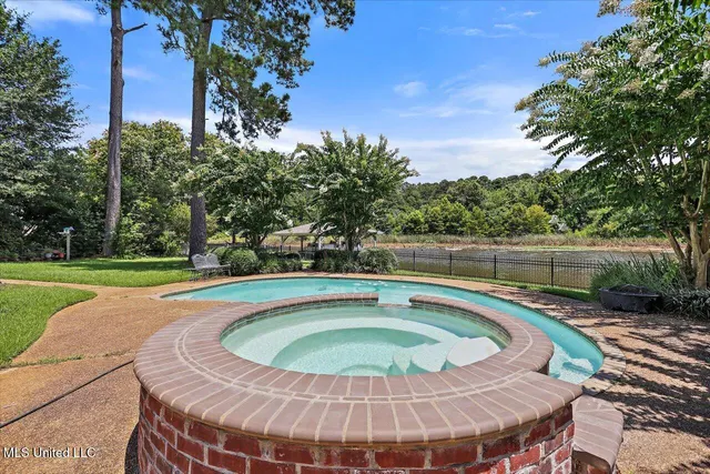 $649,999 | 219 Northwind Drive, Brandon, MS 39047