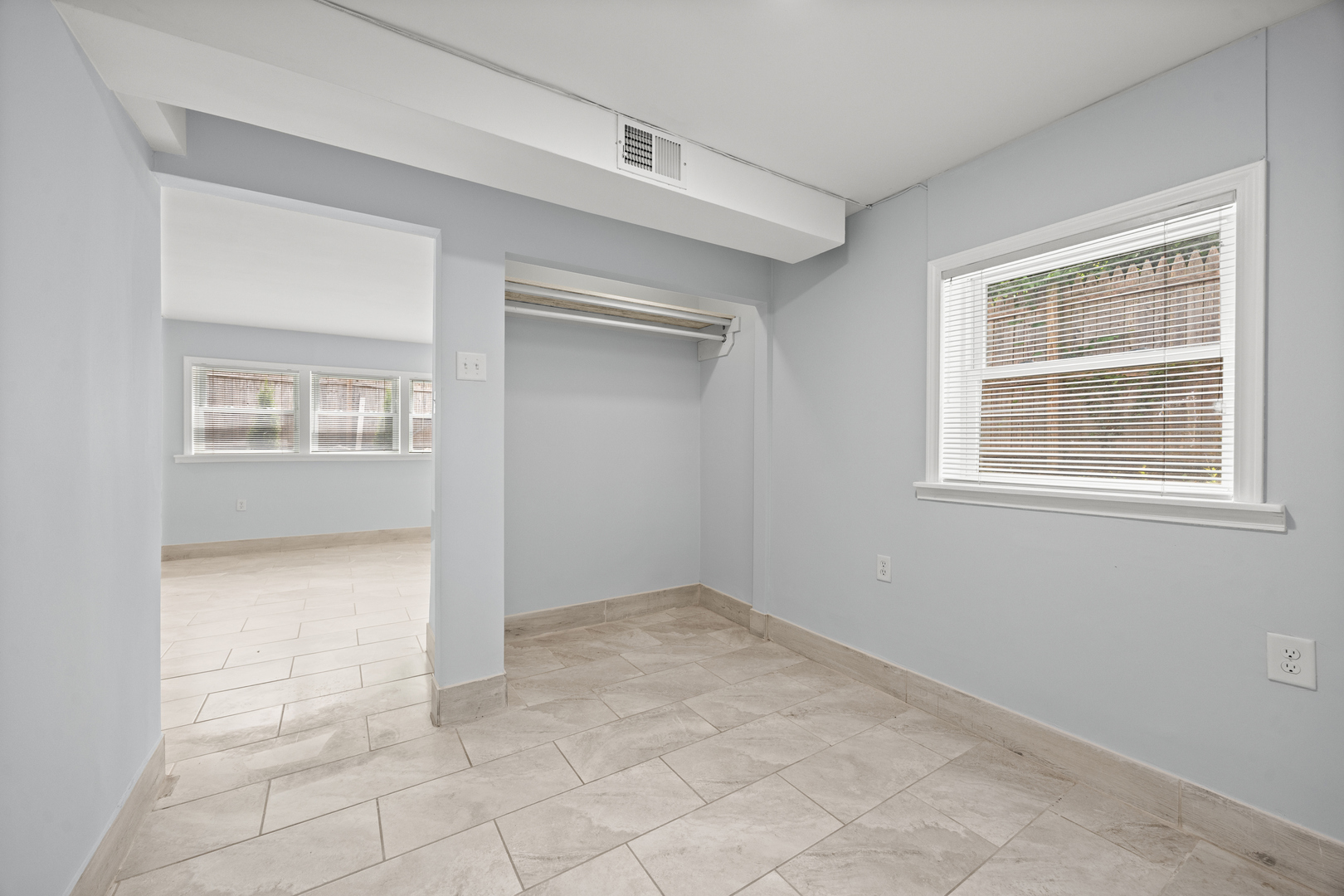 939 Long Road Glenview, IL 60025 - Photo 24 of 35