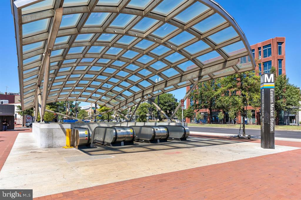 18 9th Street Northeast, Unit 302 Washington, DC 20002 - Photo 36 of 38 a building view