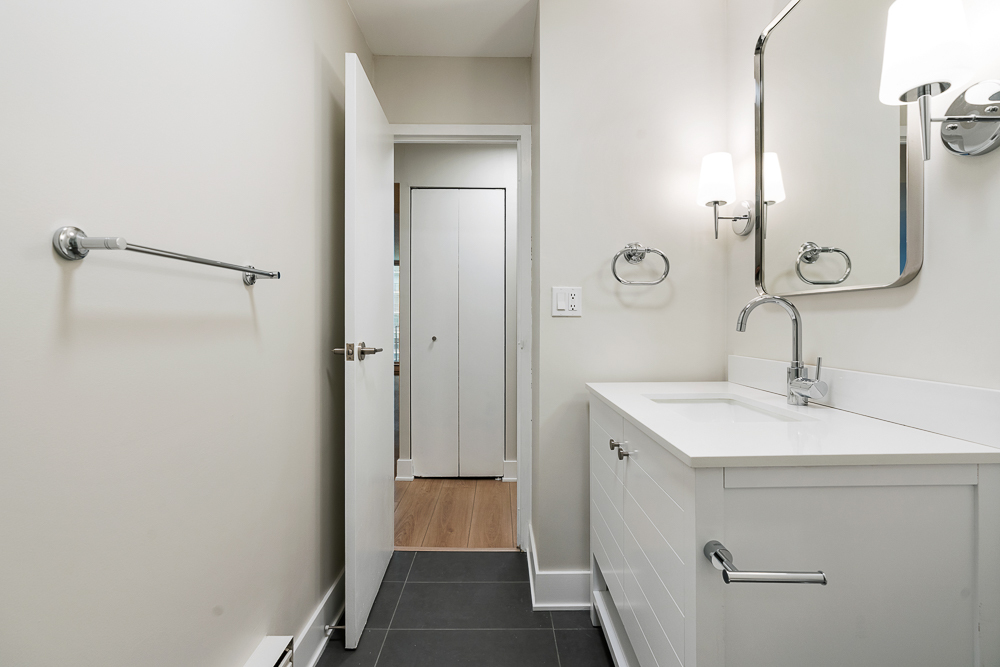 6033 North Sheridan Road, Unit 8E Chicago, IL 60660 - Photo 14 of 26 Gallery Image 14