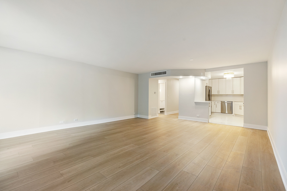 6033 North Sheridan Road, Unit 8E Chicago, IL 60660 - Photo 5 of 26 Gallery Image 5