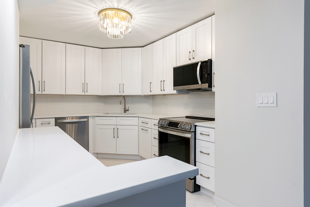 6033 North Sheridan Road, Unit 8E Chicago, IL 60660 - Photo 9 of 26 Gallery Image 9
