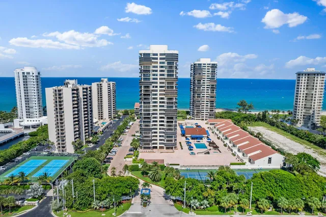 $7,500 | 4000 North Ocean Drive, Unit 703, Singer Island, FL 33404