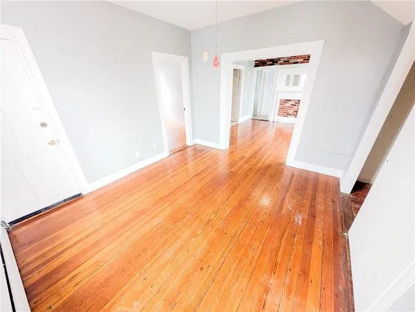 $1,700 | 53 Bancroft Street, Unit 3, Providence, RI 02909