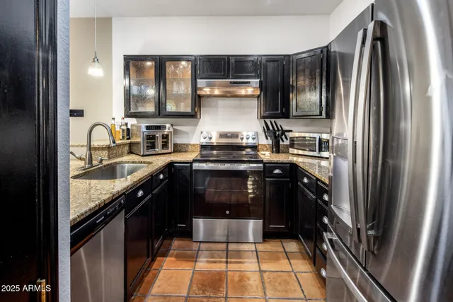 $2,500 | 13414 North 103rd Street, Scottsdale, AZ 85260