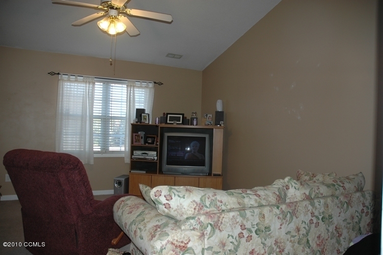 322 Buckhead Road Hubert, NC 28539 - Photo 13 of 15 028
