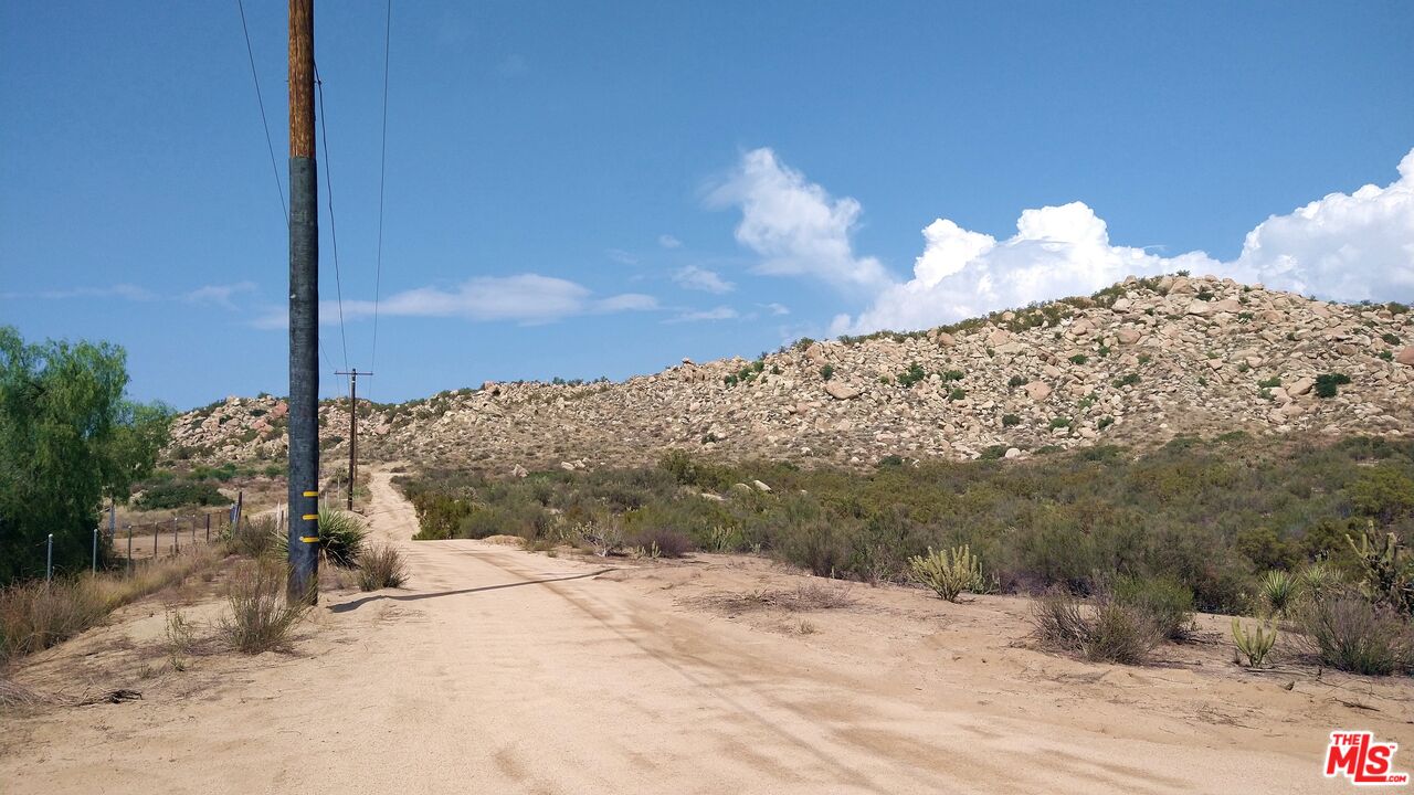47650 Aguanga Ranchos Road Aguanga, CA 92536 - Photo 16 of 47 Gallery Image 16
