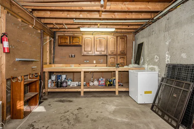 $640,000 | 14 Londonderry Road, Windham, NH 03087