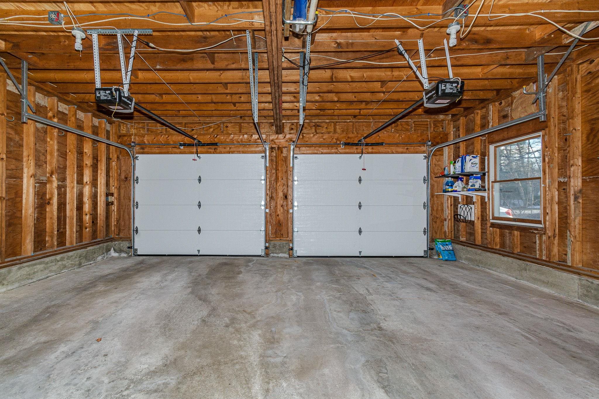 14 Londonderry Road Windham, NH 03087 - Photo 38 of 47