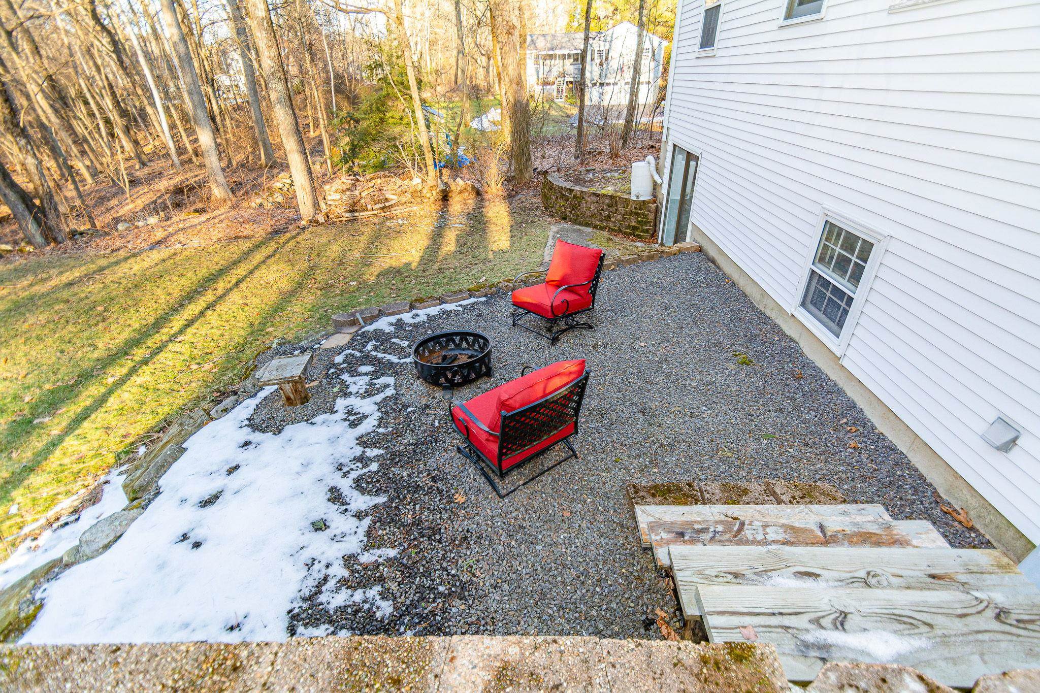 14 Londonderry Road Windham, NH 03087 - Photo 40 of 47