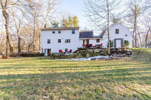 $640,000 | 14 Londonderry Road, Windham, NH 03087