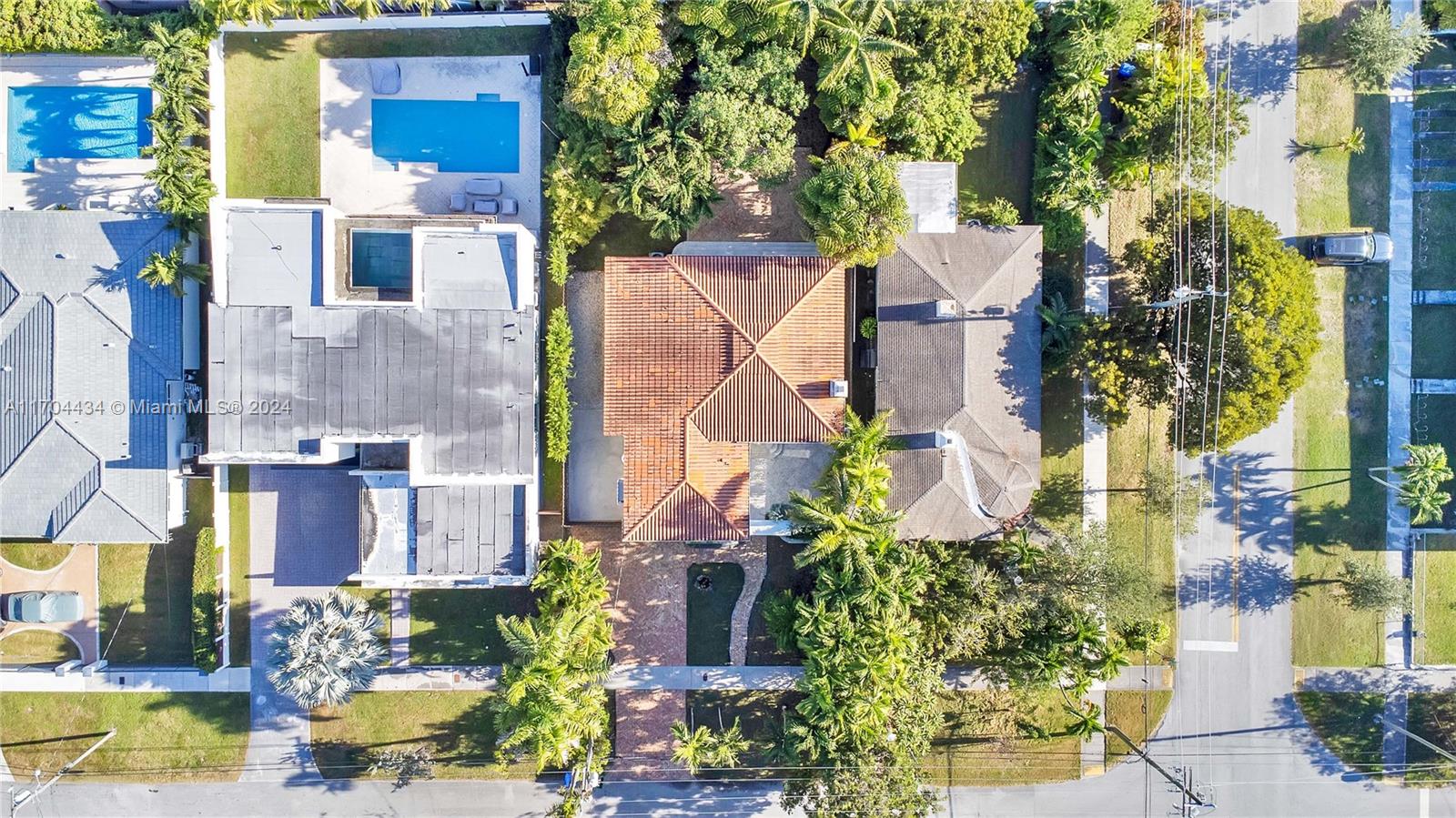 205 Southwest 21st Road Miami, FL 33129 - Photo 32 of 37