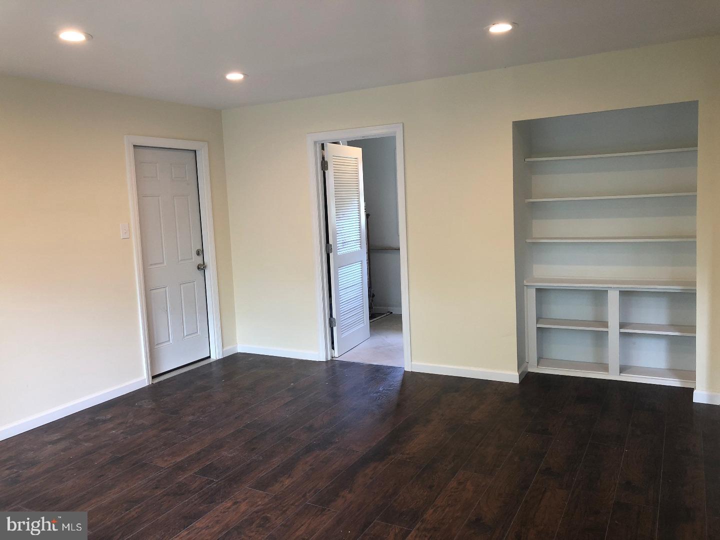 39 East Stokes Road Willingboro, NJ 08046 - Photo 9 of 24 Breakfast Room