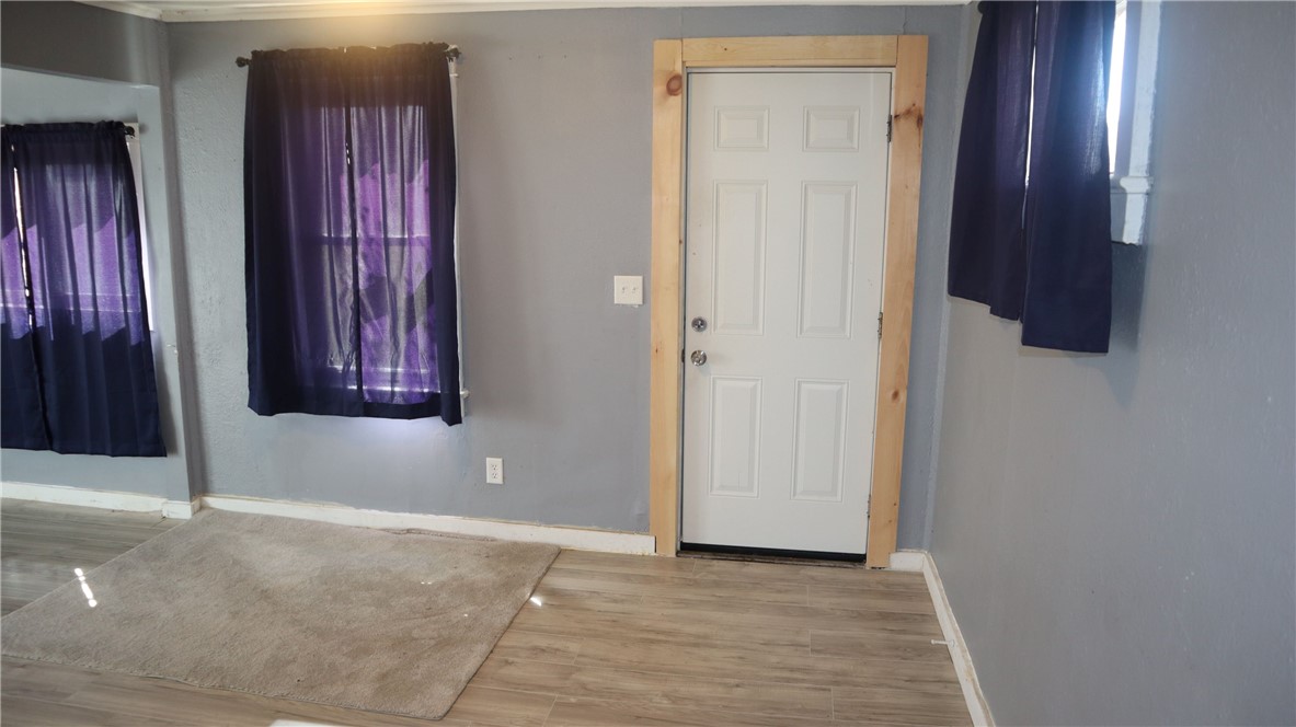 234 Mosley Road Greece, NY 14616 - Photo 4 of 38