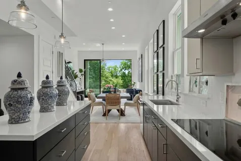 $899,900 | 2505 Bluebonnet Lane, Unit 14, Austin, TX 78704