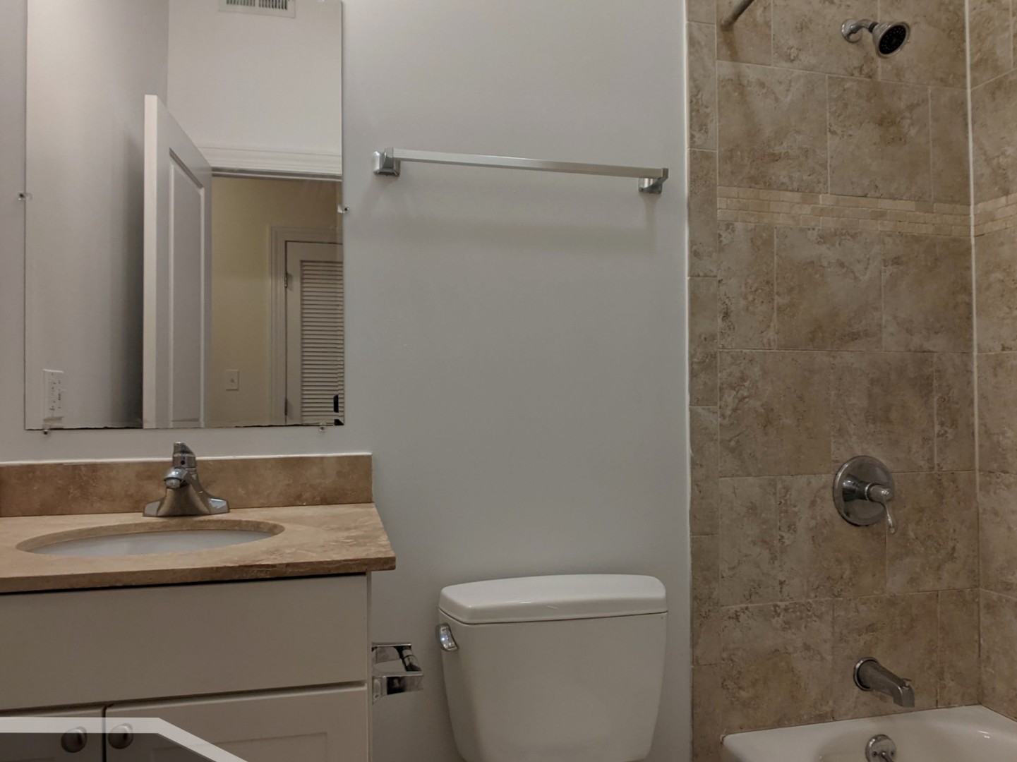4715 North Sheridan Road, Unit 22N Chicago, IL 60640 - Photo 15 of 17