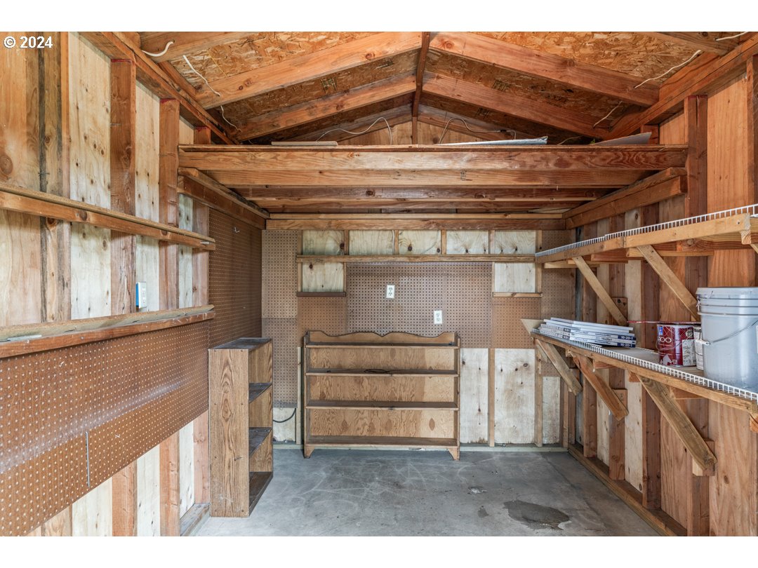 2150 Laura Street, Unit 212 Springfield, OR 97477 - Photo 34 of 37 a view of a utility room with lots of appliances