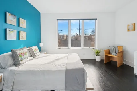 $1,700,000 | 2629 West Superior Street, Chicago, IL 60612