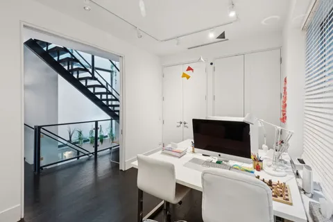 $1,700,000 | 2629 West Superior Street, Chicago, IL 60612