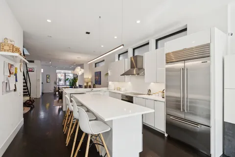 $1,700,000 | 2629 West Superior Street, Chicago, IL 60612