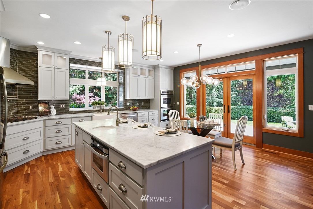 6410 Haley Loop Road Northeast Bainbridge Island, WA 98110 - Photo 15 of 39