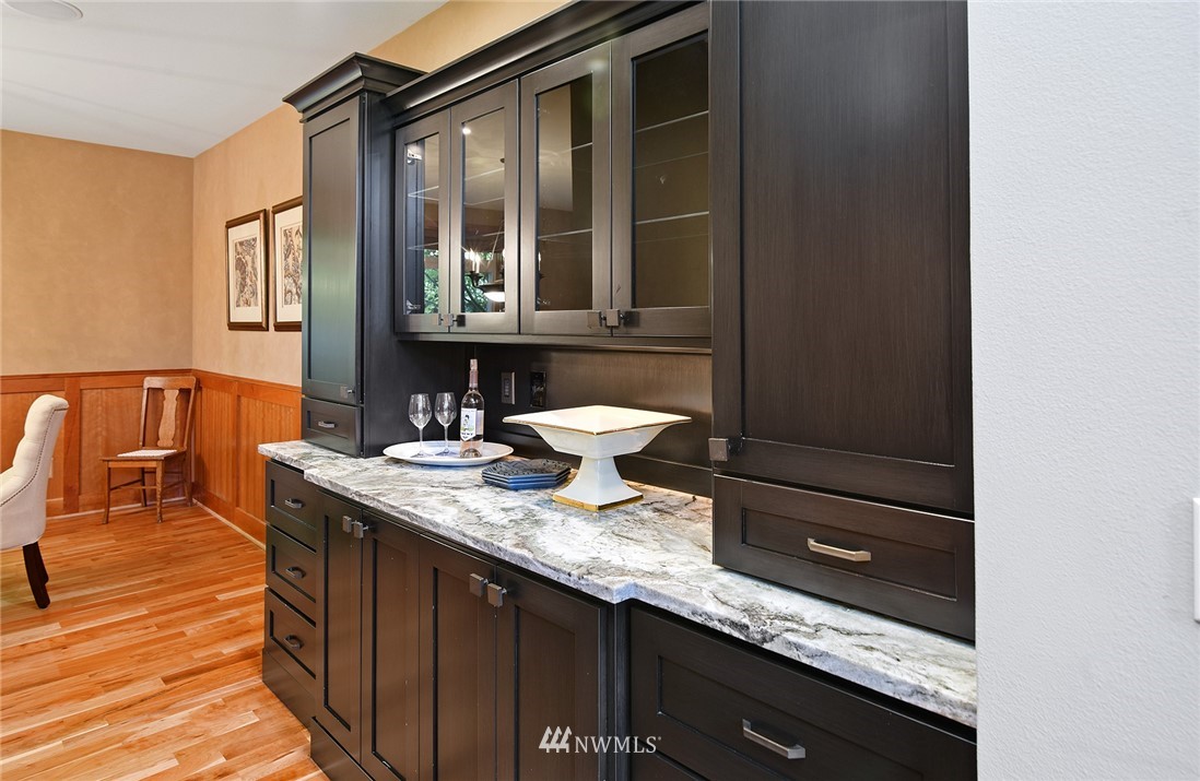6410 Haley Loop Road Northeast Bainbridge Island, WA 98110 - Photo 18 of 39