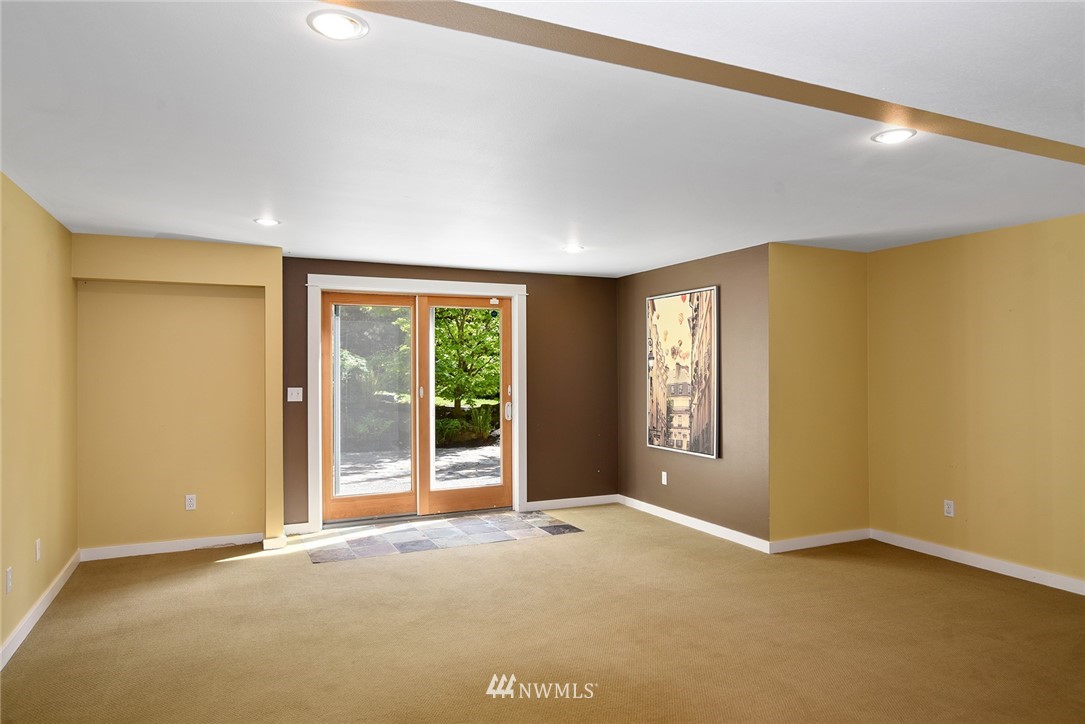 6410 Haley Loop Road Northeast Bainbridge Island, WA 98110 - Photo 33 of 39