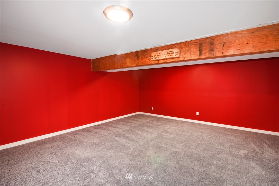 6410 Haley Loop Road Northeast Bainbridge Island, WA 98110 - Photo 37 of 39