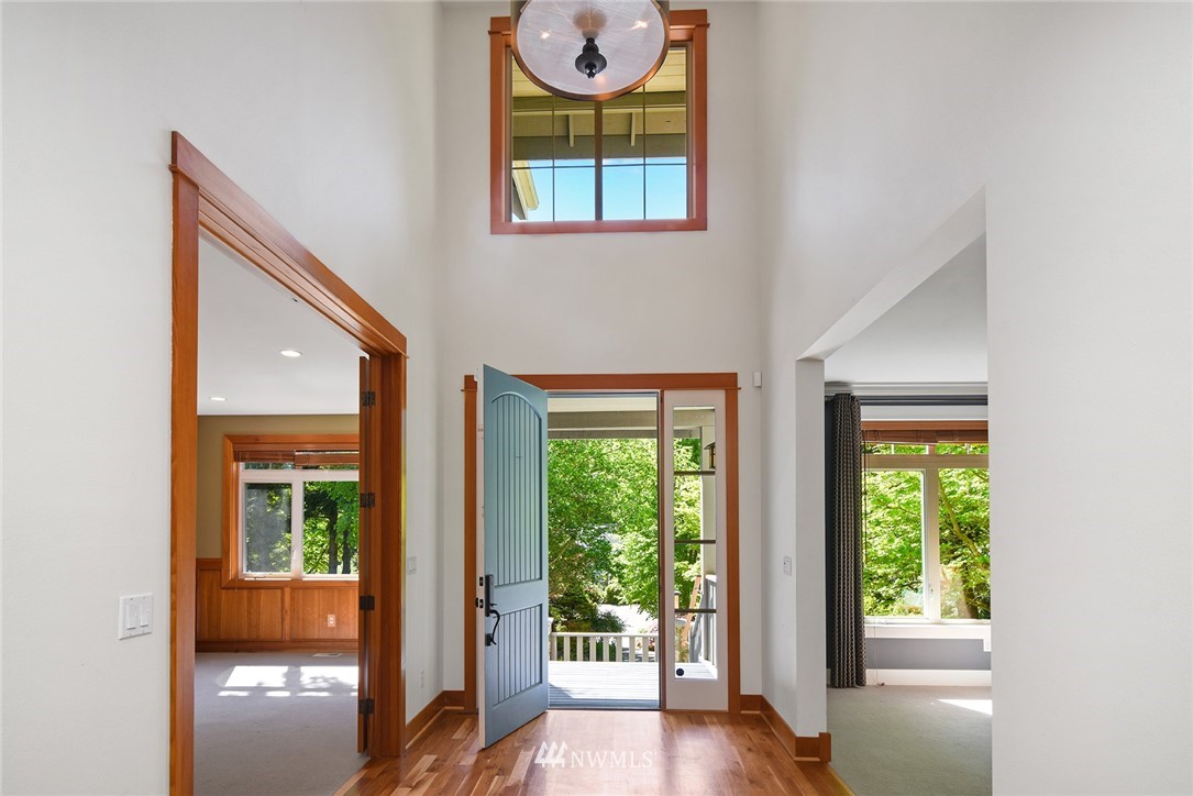 6410 Haley Loop Road Northeast Bainbridge Island, WA 98110 - Photo 8 of 39