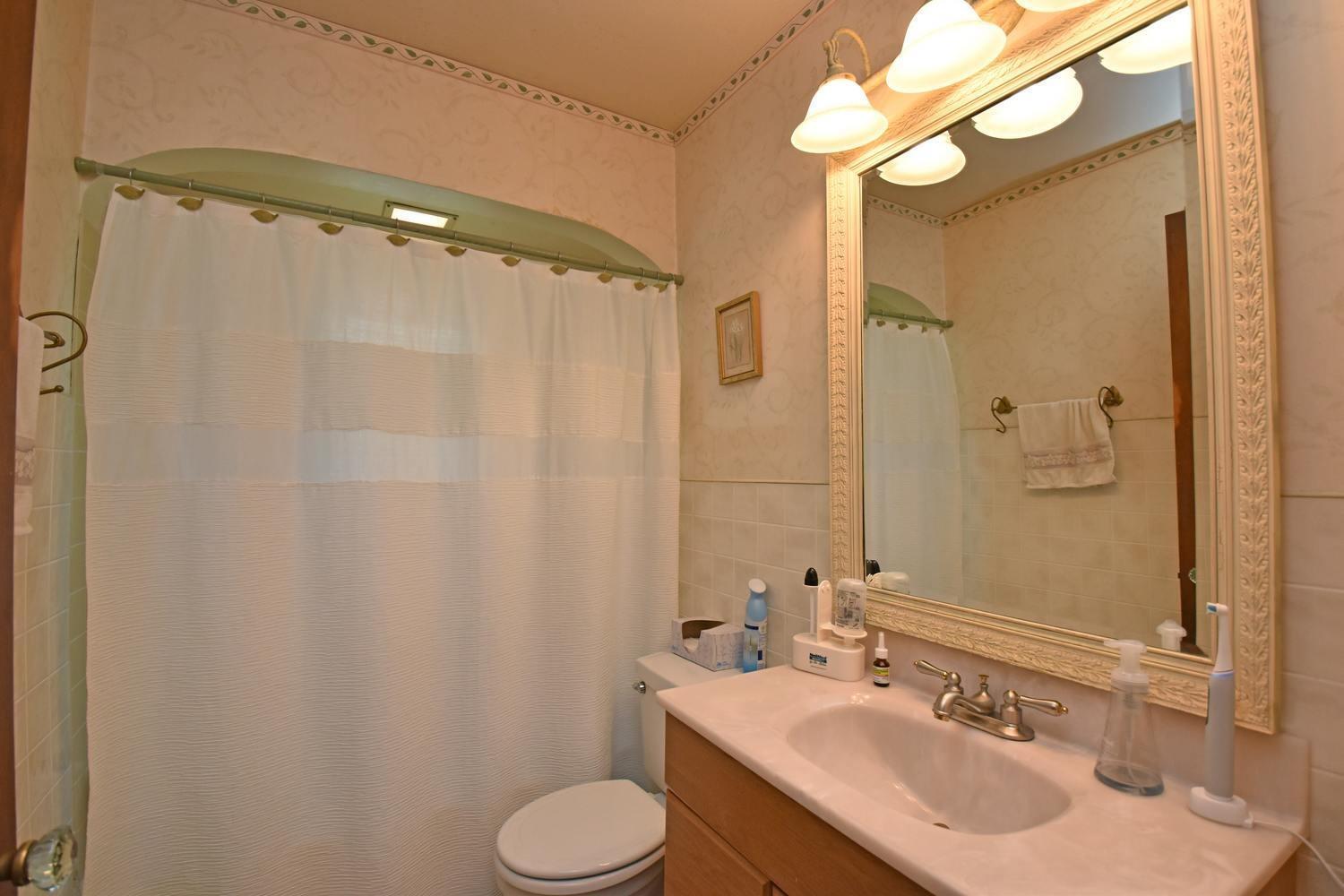 2372 West Galbraith Road Cincinnati, OH 45239 - Photo 22 of 43 Gallery Image 22