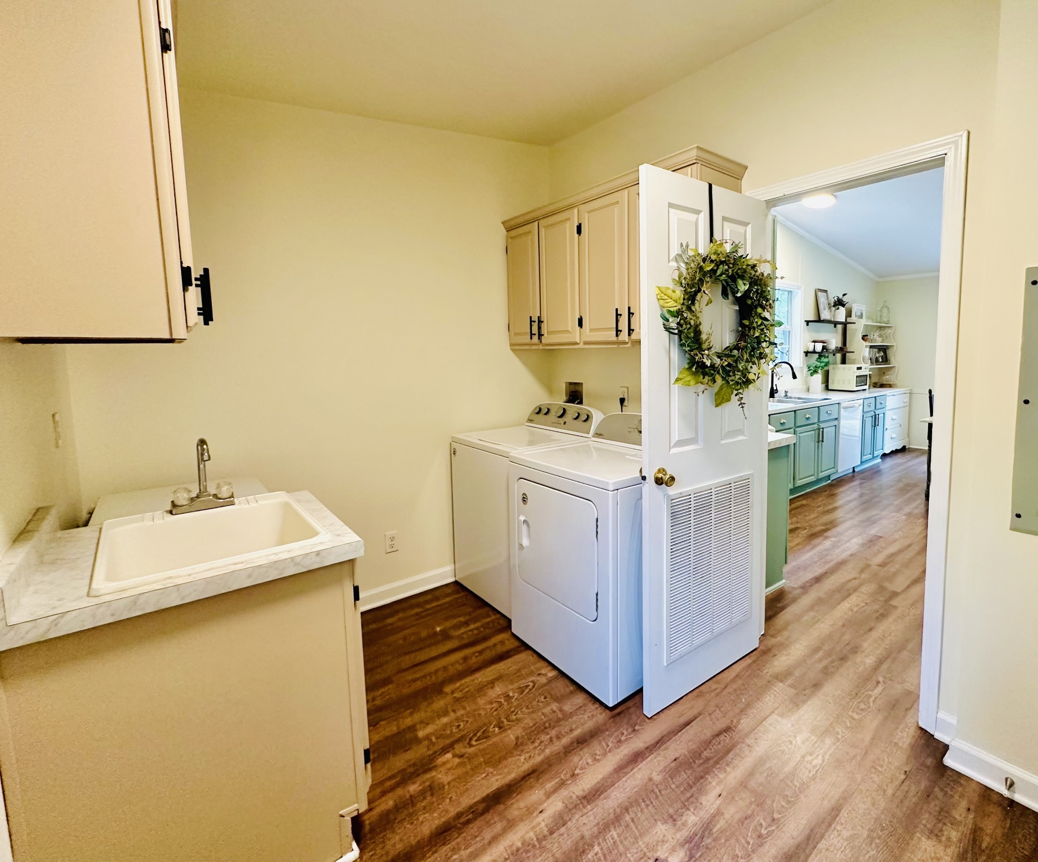 4002 Rippey Lake Road Mount Pleasant, TN 38474 - Photo 11 of 43 a view of bathroom with dual sinks