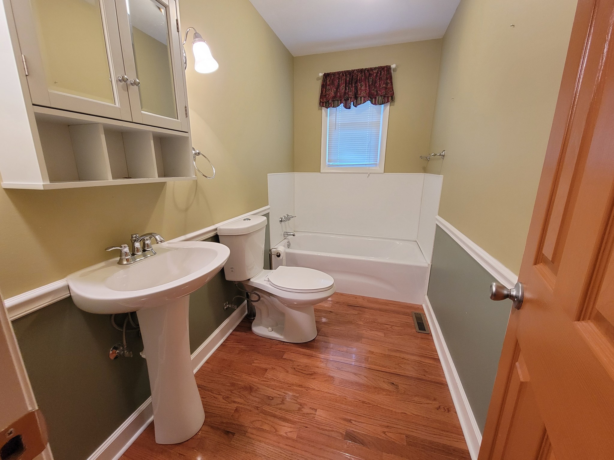 132 Gruett Road Manchester, TN 37355 - Photo 14 of 36 a bathroom with a sink a toilet and a mirror