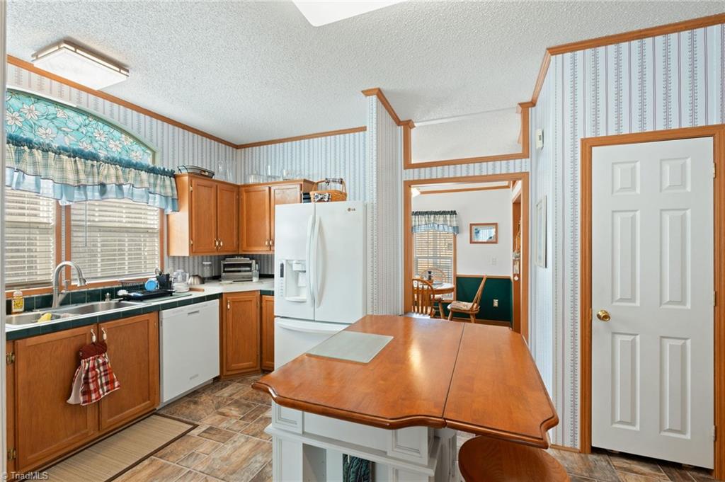 1721 Camp Dogwood Road Pinnacle, NC 27043 - Photo 23 of 50