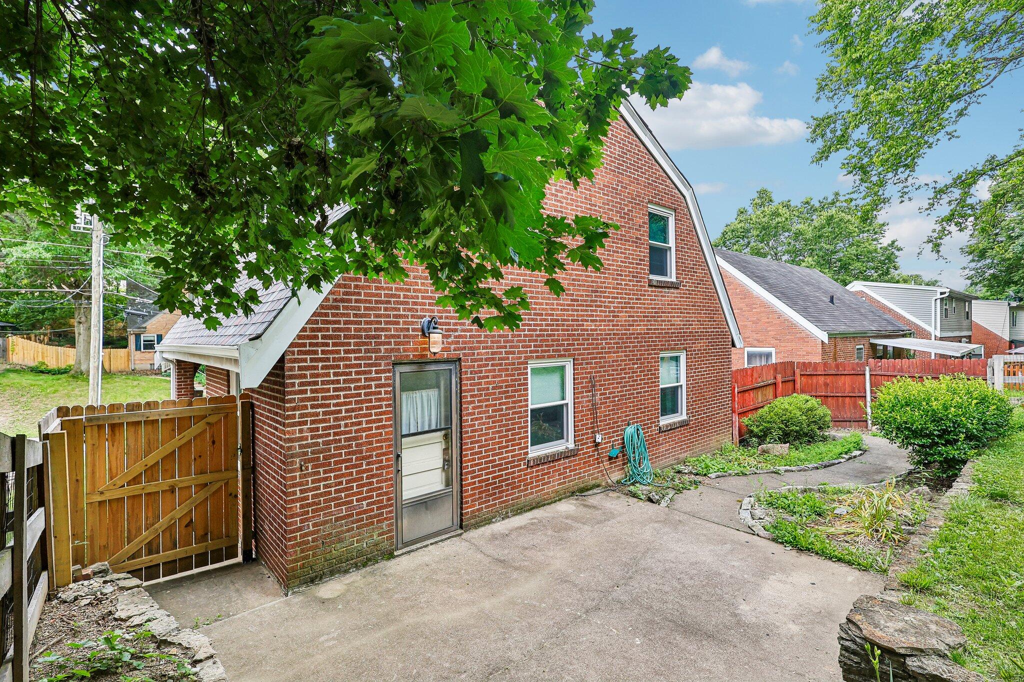 1422 Amsterdam Road Covington, KY 41011 - Photo 37 of 38