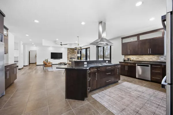 $1,750,000 | 7620 Adelman Drive, Horace, ND 58047