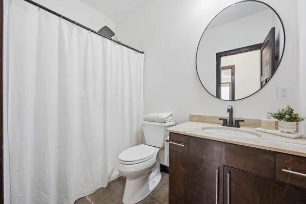 $1,750,000 | 7620 Adelman Drive, Horace, ND 58047