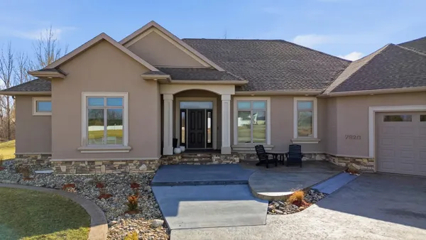 $1,750,000 | 7620 Adelman Drive, Horace, ND 58047