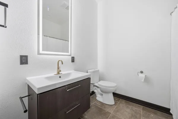 $1,750,000 | 7620 Adelman Drive, Horace, ND 58047