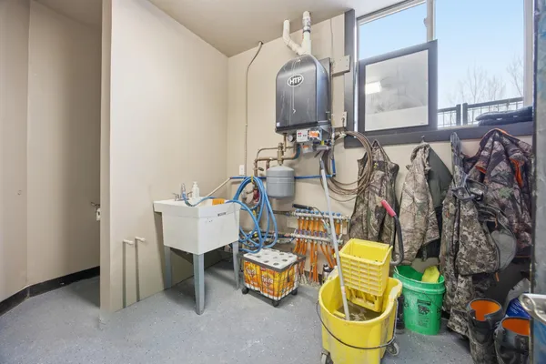 $1,750,000 | 7620 Adelman Drive, Horace, ND 58047